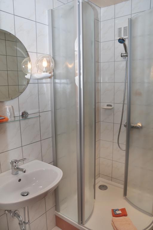 Hotel Am Hohen Schwarm Saalfeld Saale Екстер'єр фото
